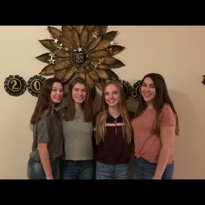 Meet your Posher, Katelyn